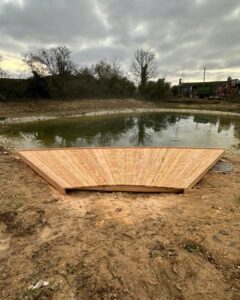 Dipping platform for the Educational trust wildlife pond Goodwood Estate.
#naturalbuildingworks #community #timberframed #habitat #goodwood #builtbyartizan #timberframe #timber #timberframes #timberframer #artizansofwood #naturalbuildingmaterials #nationalparks #designandbuild #southdowns #handmade #southdownsnationalpark #builtbyartizans