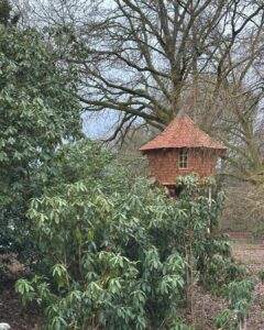 Our recent Treehouse has a very special hat put on today.
We had last year been kindly donated some old school plumbing tools with various bits and bobs including the lead to make the hat.
#treehouseshop #treehouse #treehouselife #treehousebuild #treehousebrewing #treehousestay #built #Artizans #builtbyartizans #sdnp #westsussex #naturalbuildingworks #making #timberframed #timberframing #timberframe #timberframes #timber #naturalbuildingmaterials #artizansofwood #nationalparks #designandbuild #handmade #sweetchestnut #hideaway #beautifulbuildings #curvedroof