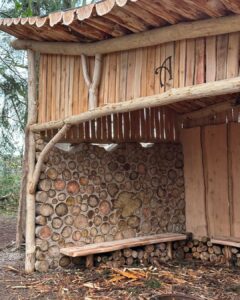 Ended the week on a high, finished up this mighty fine project. An outdoor classroom for the goodwoodeducationtrust
All the timber coming from sustainable woodland management on the estate. It was so enjoyable being in the woods creating this knowing that many young people will be using it for shelter and hopefully be inspired by the work from the Artizans team.
#naturalbuildingworks #making #greenroof #timberframed #habitat #goodwood #builtbyartizan #timberframing #timberframe #timber #timberframes #timberframer #artizansofwood #naturalbuildingmaterials #roundwoodtimberframing #designandbuild #southdowns #artizan #handmade #sweetchestnut #beautifulbuildings #builtbyartizans #cordwood #cordwoodconstruction #cordwoodhandmade #cordwoodbuilding
