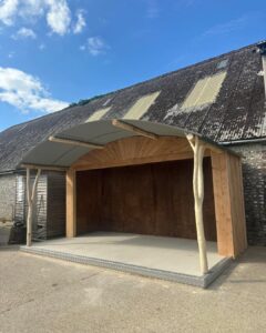 This has caused quite a stir at Goodwood Estate whilst we have been creating it. Can you guess what it’s going to be used for? 😁
#goodwood #organicmilk #naturalbuildingworks #making #timberframed #builtbyartizan #timberframing #timberframe #timber #timberframes #timberframer #artizansofwood #naturalbuildingmaterials #nationalparks #roundwoodtimberframing #designandbuild #southdowns #artizan #handmade #southdownsnationalpark #beautifulbuildings #builtbyartizans #curvedroof #my #milk